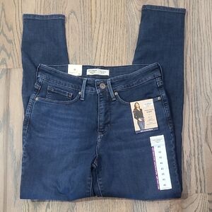Levi Strauss Signature Skinny Jeans